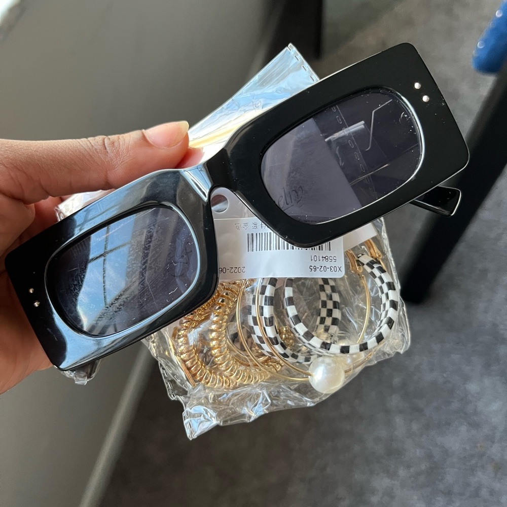Glasses and Earring Set